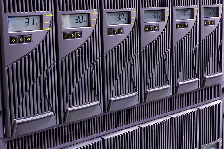 Do you know the difference between a single phase and three phase UPS?